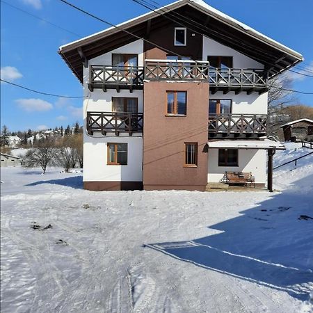 Guest House Stari Druzy Slavske Dış mekan fotoğraf