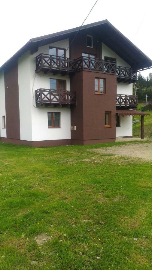 Guest House Stari Druzy Slavske Dış mekan fotoğraf